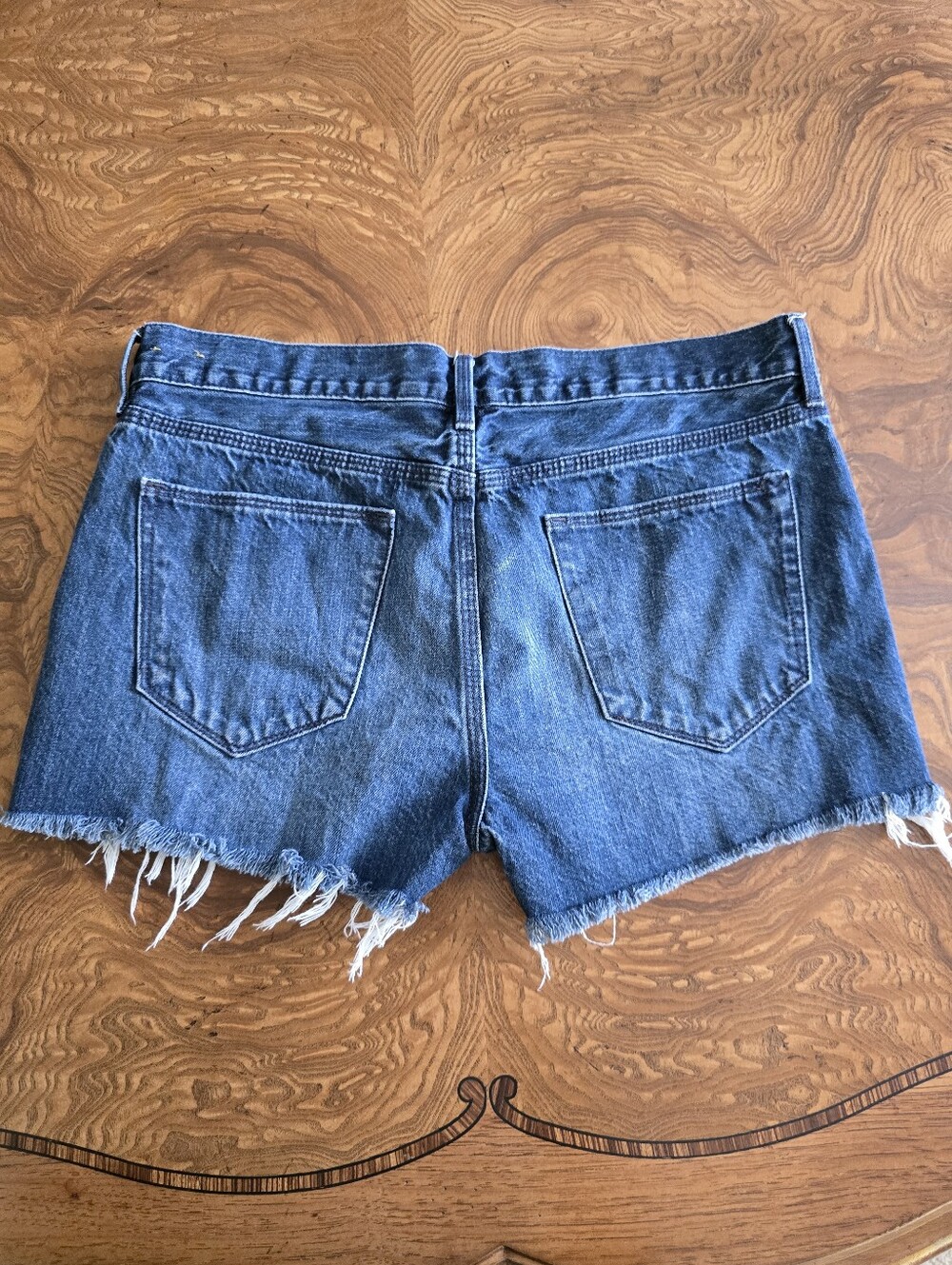 Madewell Women's Distressed Raw Hem Denim Shorts Size 27 - Picture 2 of 7